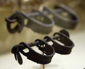 Xρυσώνουν προεκλογικά τις αλυσίδες