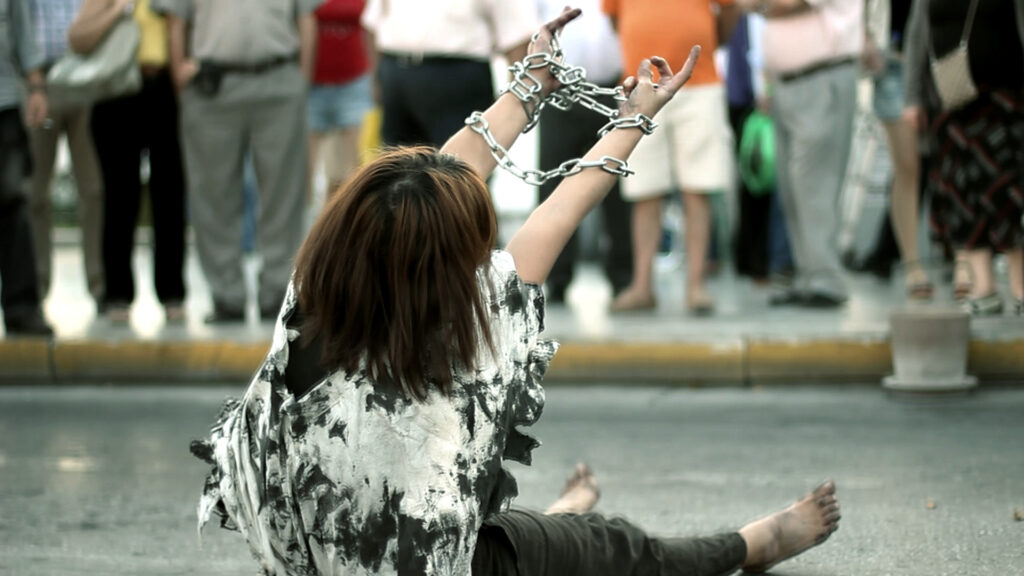 ΣΙΝΕΜΑΓΙΩΡΓΟΥ ΑΥΓΕΡΟΠΟΥΛΟΥ – Aγορά