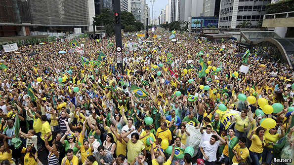 ΒραζιλίαΕκατομμύρια ενάντια στη Ρούσεφ
