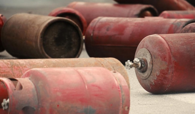 Τρεις εργάτες τραυματίστηκαν από έκρηξη στον Ασπρόπυργο Ιδού η πραγματική τρομοκρατίαΙδού η πραγματική τρομοκρατία