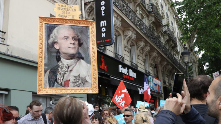 Από το Παρίσι μέχρι τη Μασσαλία Τα Κίτρινα Γιλέκα επιμένουν