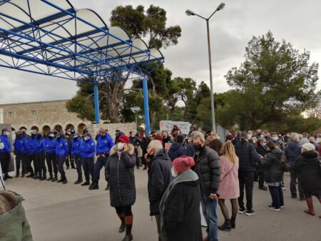 SOS εκπέμπει το νοσοκομείο Παίδων Πεντέλης