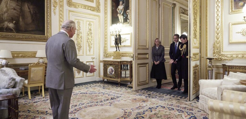 Ο Κούλης πήγε Λονδίνο για δουλειές