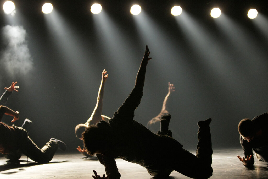 Πανικόβλητος ο Μητσοτάκης – Καλλιτέχνες: Δεν υποχωρούμε