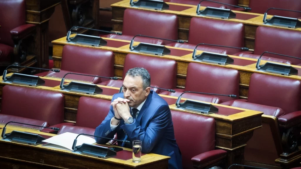 Γιατί δεν τους αποκαλούν νεοναζιστές;