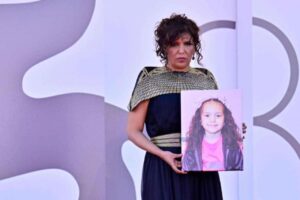 Βερολίνο: Αρνήθηκε να παραλάβει το βραβείο καλύτερης ταινίας η Μπεν Χανία, δημιουργός της ταινίας «Η Φωνή της Χιντ Ρατζάμπ»