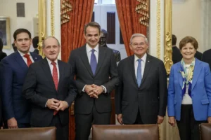 Ρούμπιο: Αποθεωτική υποδοχή από τους αμερικανόδουλους – ανεπιθύμητος από τον ελληνικό λαό
